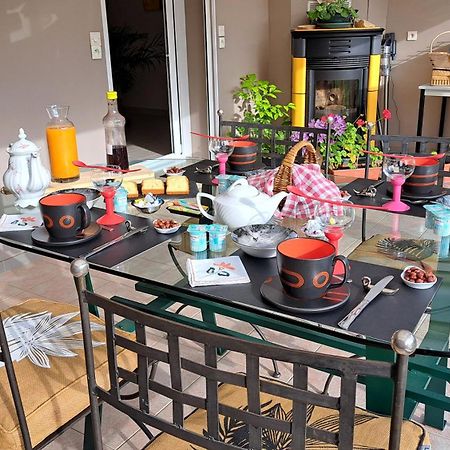 Chambre Privee Avec Salon, Garage Voiture, Velos, Motos Tourville-sur-Arques エクステリア 写真