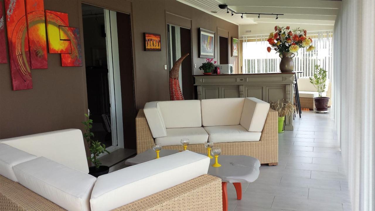 Chambre Privee Avec Salon, Garage Voiture, Velos, Motos Tourville-sur-Arques エクステリア 写真