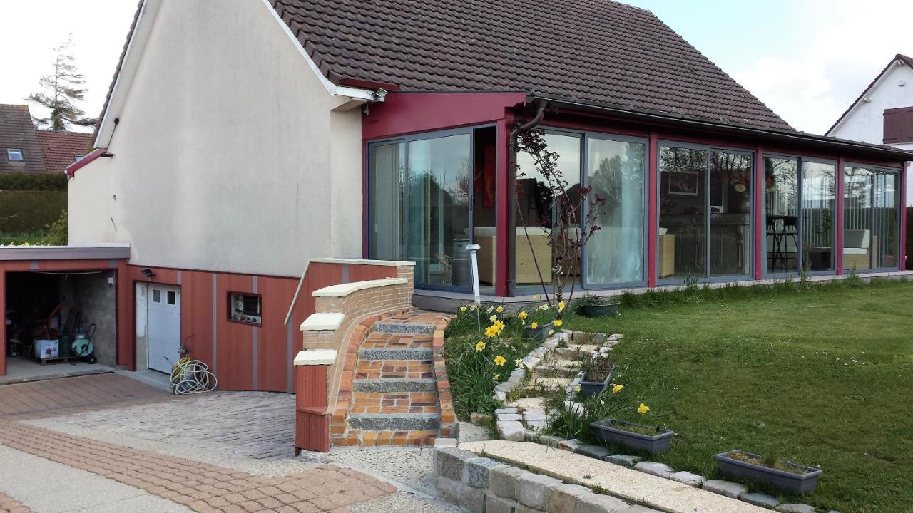 Chambre Privee Avec Salon, Garage Voiture, Velos, Motos Tourville-sur-Arques エクステリア 写真