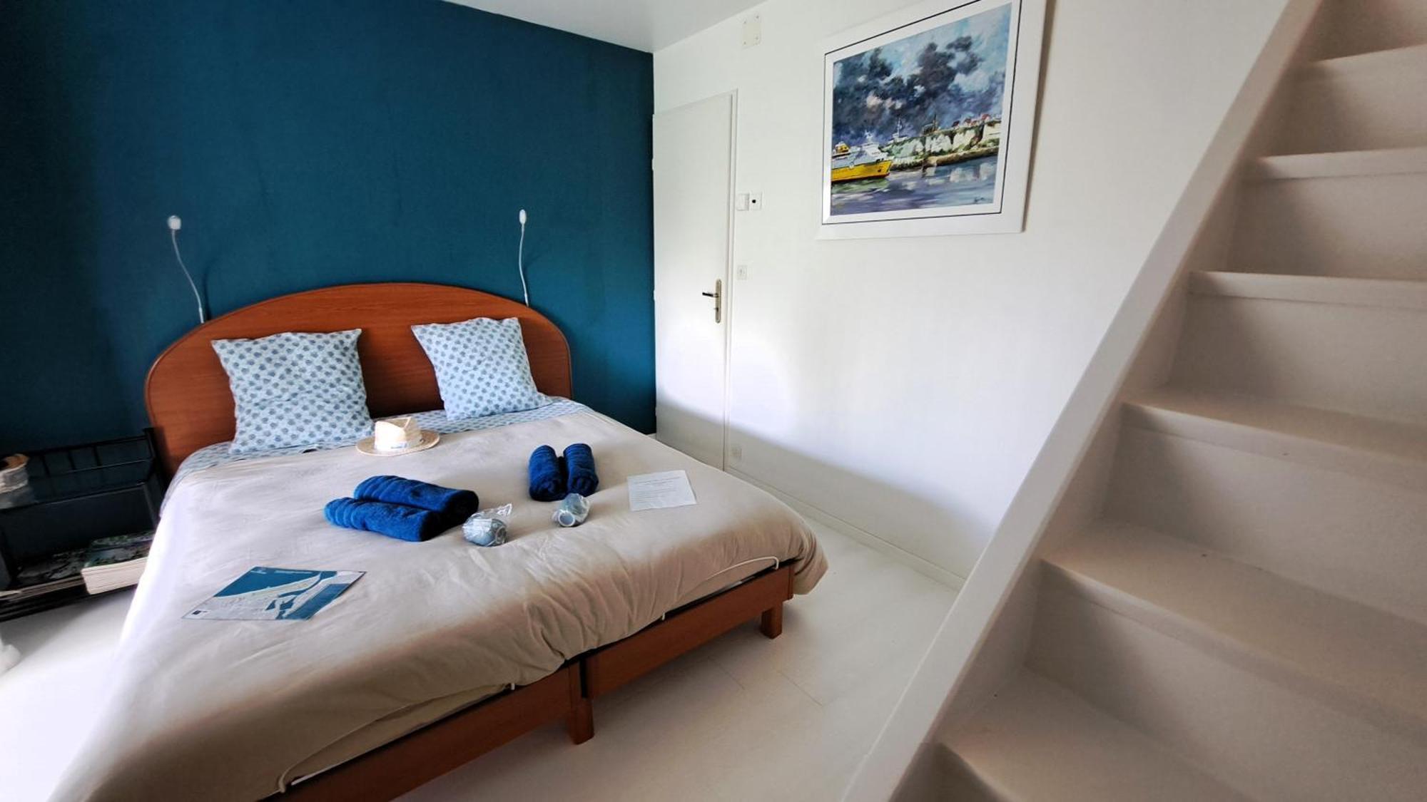 Chambre Privee Avec Salon, Garage Voiture, Velos, Motos Tourville-sur-Arques エクステリア 写真