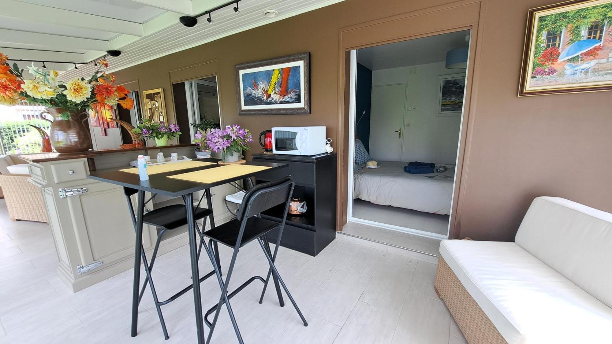 Chambre Privee Avec Salon, Garage Voiture, Velos, Motos Tourville-sur-Arques エクステリア 写真