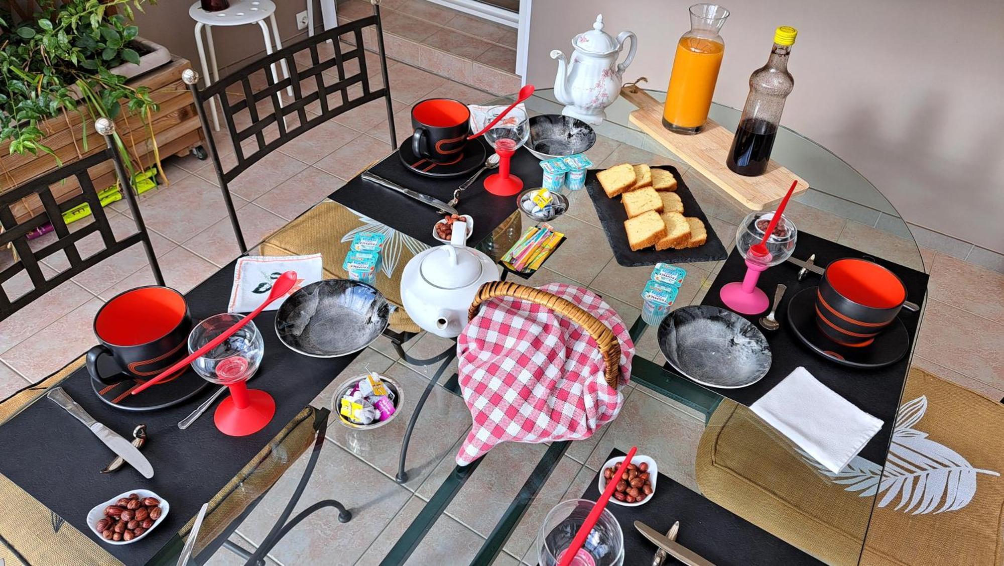 Chambre Privee Avec Salon, Garage Voiture, Velos, Motos Tourville-sur-Arques エクステリア 写真